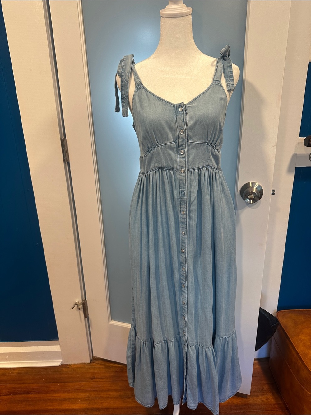 Levi's Light Blue Button-Front Tie-Shoulder Western Pearl button Dress
